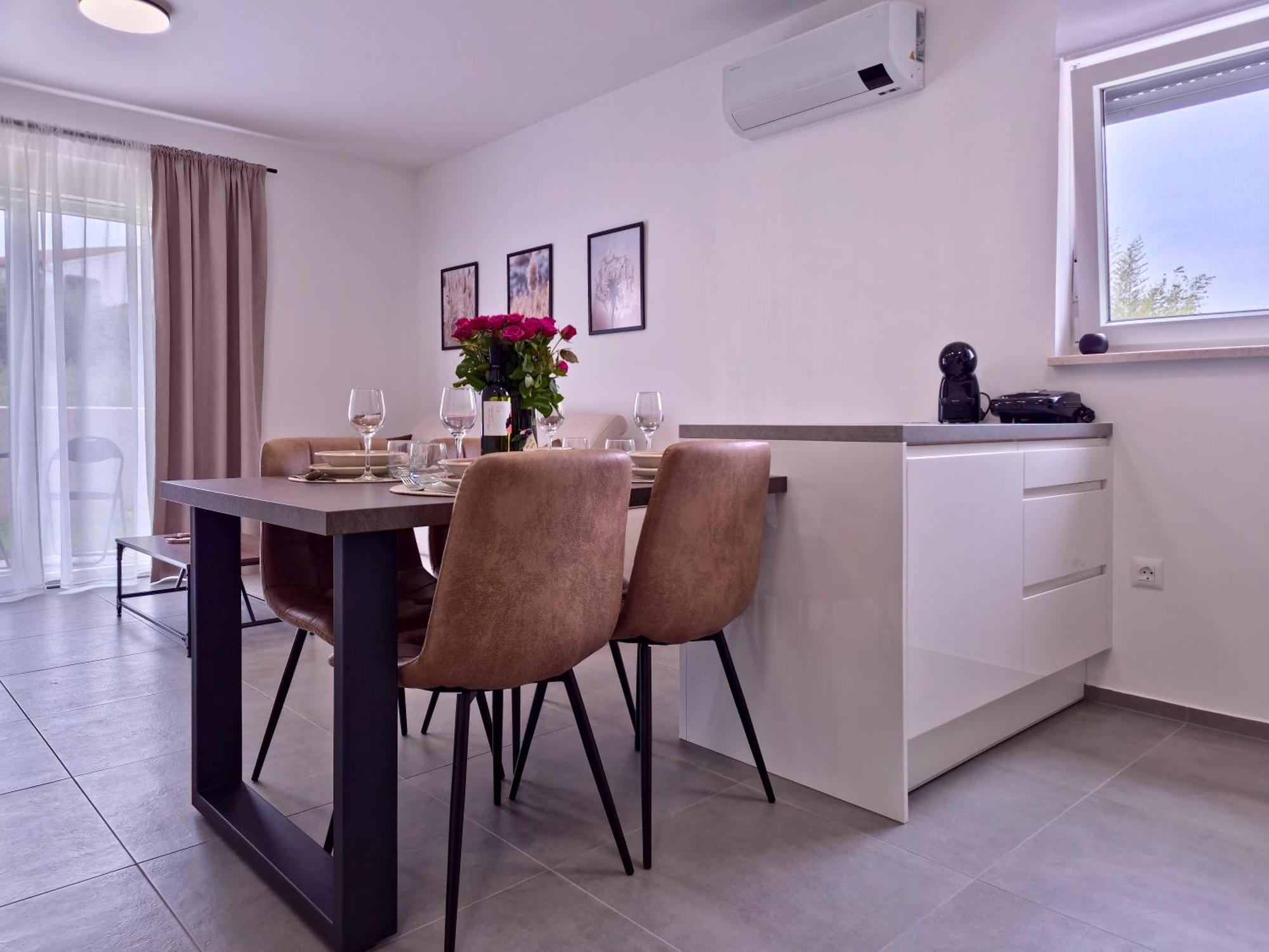 Apartments Laura & Nino PUY 외부 사진