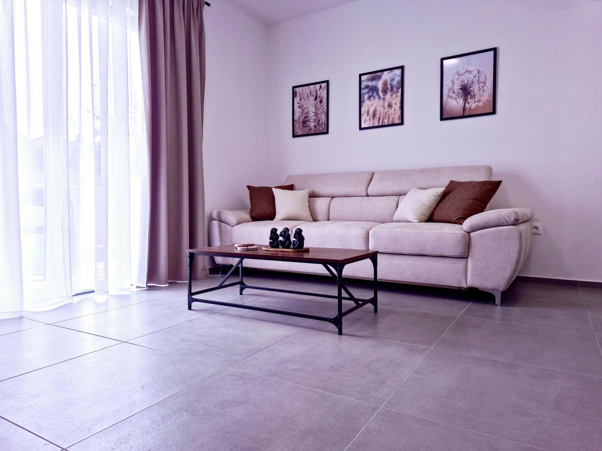 Apartments Laura & Nino PUY 외부 사진